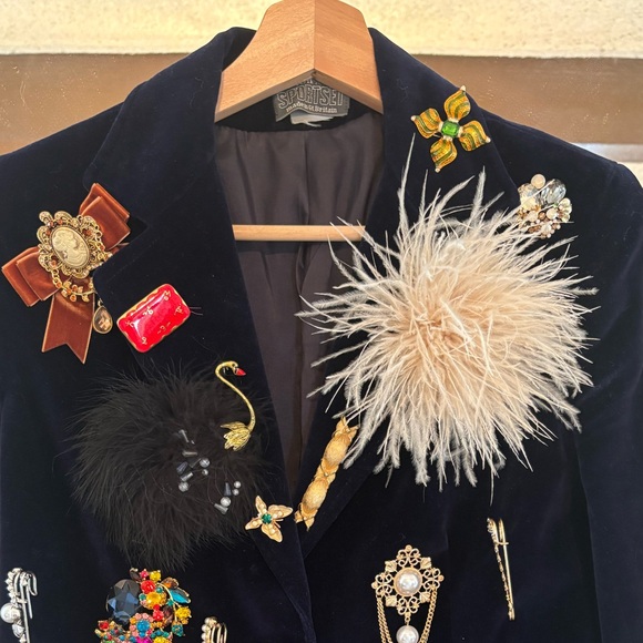 Vintage Inspired Brooches - Picture 3 of 5